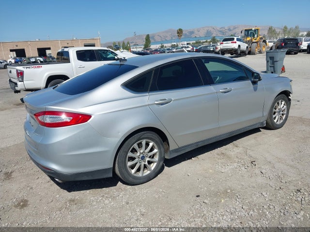 Ford FUSION S 2015 3FA6P0G70FR115270 Image 4