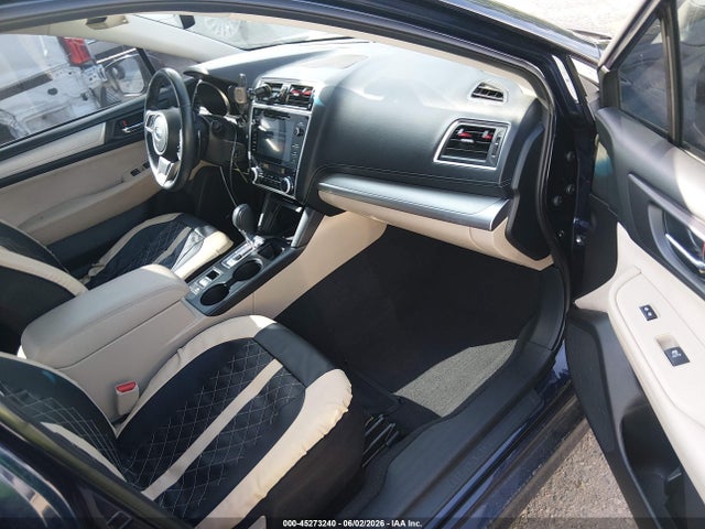 45273240 :رقم المزاد ، 4S3BNAF6XJ3045779 vin ، 2018 Subaru Legacy 2.5i Premium مزاد بيع