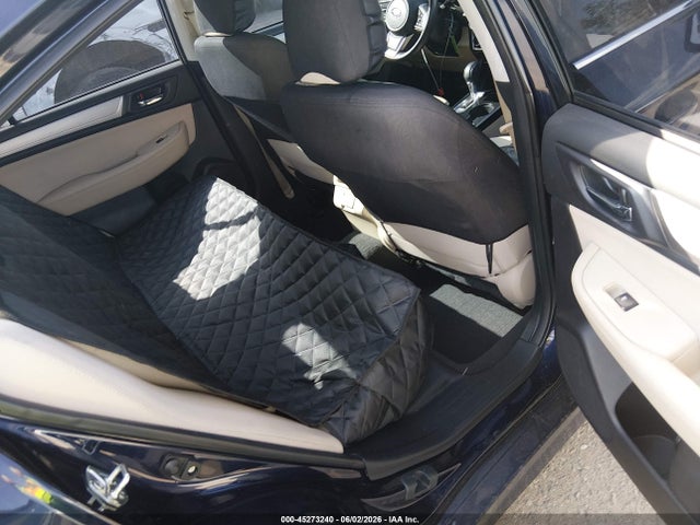 45273240 :رقم المزاد ، 4S3BNAF6XJ3045779 vin ، 2018 Subaru Legacy 2.5i Premium مزاد بيع
