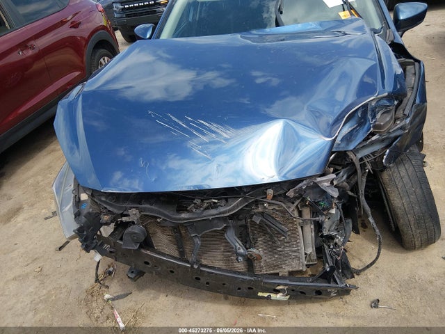 45273275 :رقم المزاد ، 3MZBN1U73JM192727 vin ، 2018 Mazda Mazda3 Sport مزاد بيع