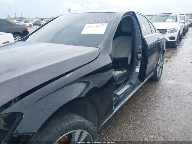 Aukcja sprzedaży 2016 Mercedes-benz C 300 4matic, vin: 55SWF4KB9GU164761, numer aukcji: 45273297