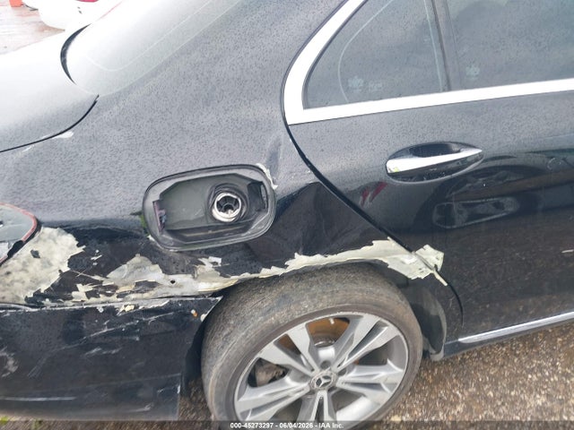 Aukcja sprzedaży 2016 Mercedes-benz C 300 4matic, vin: 55SWF4KB9GU164761, numer aukcji: 45273297
