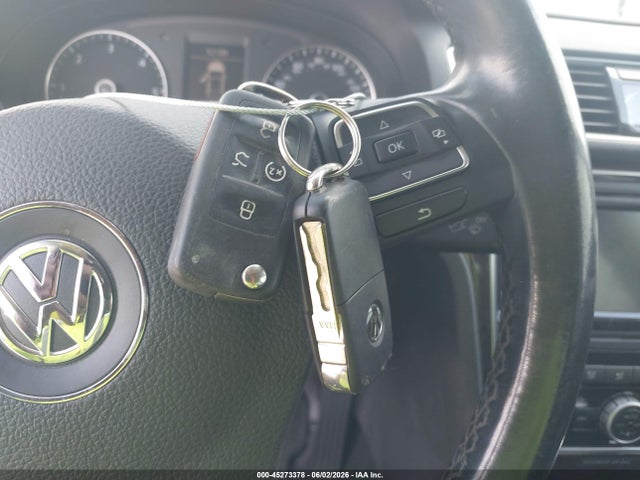 Продаж на аукціоні авто 2015 Volkswagen Passat 2.0l Tdi Sel Premium, vin: 1VWCV7A3XFC056063, номер лоту: 45273378