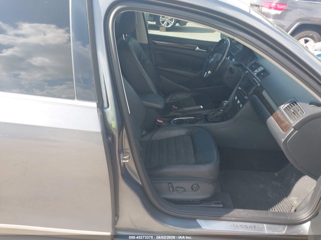 Продаж на аукціоні авто 2015 Volkswagen Passat 2.0l Tdi Sel Premium, vin: 1VWCV7A3XFC056063, номер лоту: 45273378