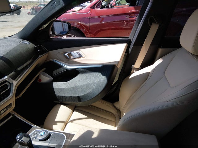 45273402 :رقم المزاد ، WBA5R1C59KAK12740 vin ، 2019 Bmw 330i مزاد بيع