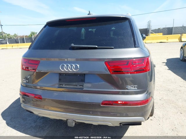 WA1VAAF73JD044303 Audi Q7 3.0t Premium