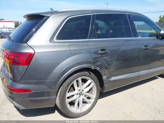 WA1VAAF73JD044303 Audi Q7 3.0t Premium