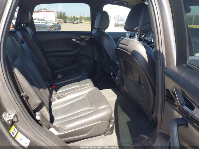 WA1VAAF73JD044303 Audi Q7 3.0t Premium