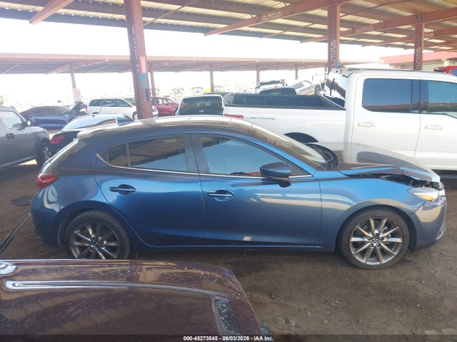 3MZBN1M38JM173412 Mazda Mazda3 Grand Touring