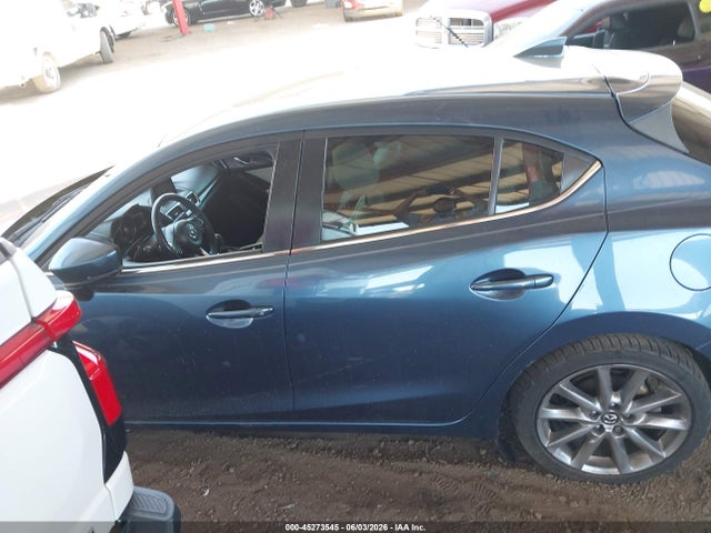 3MZBN1M38JM173412 Mazda Mazda3 Grand Touring