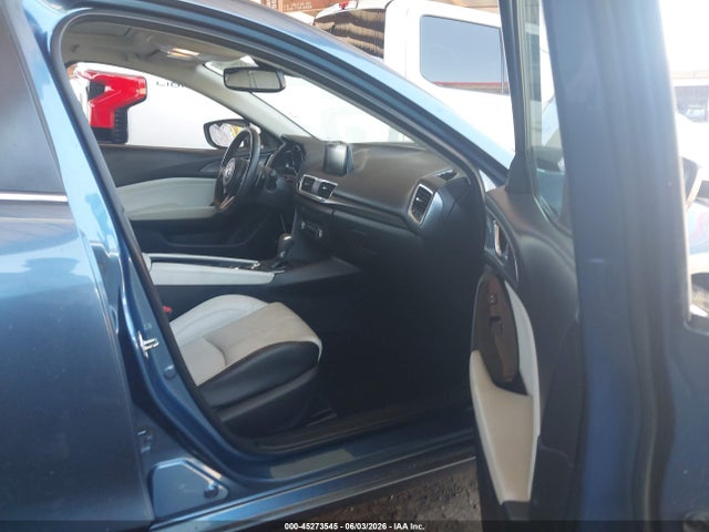 3MZBN1M38JM173412 Mazda Mazda3 Grand Touring