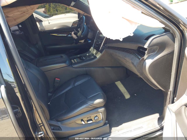 Продажа на аукционе авто 2016 Cadillac Escalade Platinum, vin: 1GYS4DKJ0GR302270, номер лота: 45273684