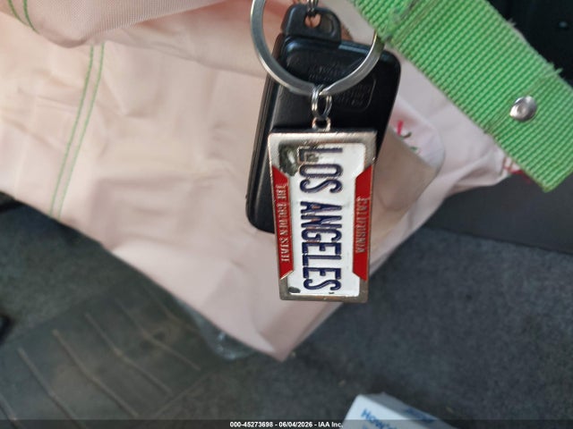 45273698 :رقم المزاد ، JTDKN3DU3A0108588 vin ، 2010 Toyota Prius Iii مزاد بيع