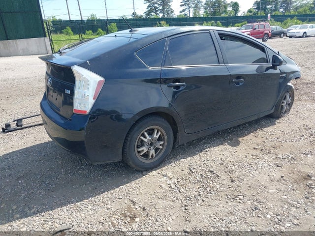45273698 :رقم المزاد ، JTDKN3DU3A0108588 vin ، 2010 Toyota Prius Iii مزاد بيع