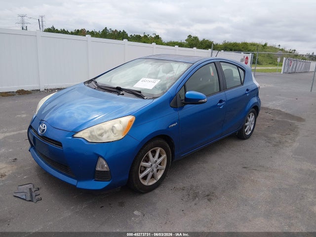 Продажа на аукционе авто 2013 Toyota Prius C Three, vin: JTDKDTB36D1551748, номер лота: 45273731
