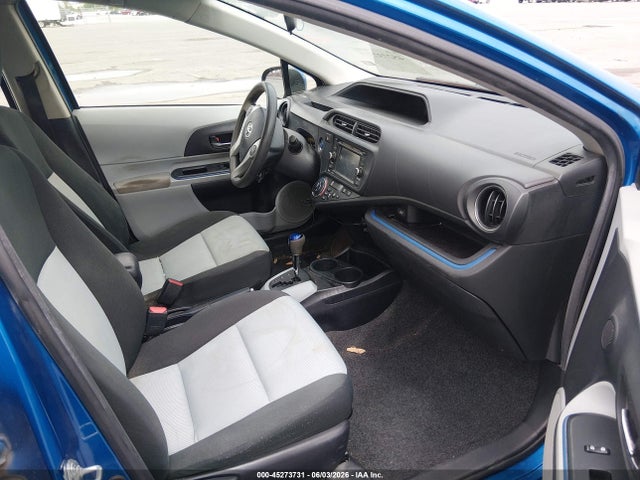 Продажа на аукционе авто 2013 Toyota Prius C Three, vin: JTDKDTB36D1551748, номер лота: 45273731