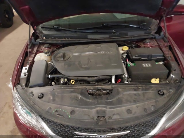 Продаж на аукціоні авто 2015 Chrysler 200 C, vin: 1C3CCCEG9FN592994, номер лоту: 45273735