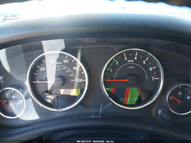 1C4BJWEG3FL555708 Jeep Wrangler Unlimited Sahara