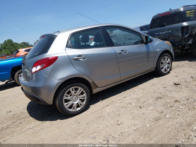 45273791 :رقم المزاد ، JM1DE1HZXB0128342 vin ، 2011 Mazda Mazda2 Sport مزاد بيع