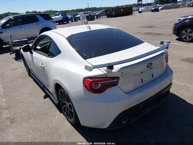 45273798 :رقم المزاد ، JF1ZCAB17J9602777 vin ، 2018 Subaru Brz Premium مزاد بيع