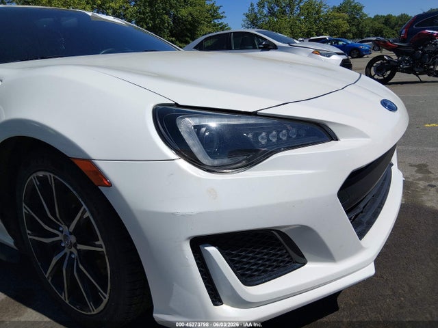 45273798 :رقم المزاد ، JF1ZCAB17J9602777 vin ، 2018 Subaru Brz Premium مزاد بيع
