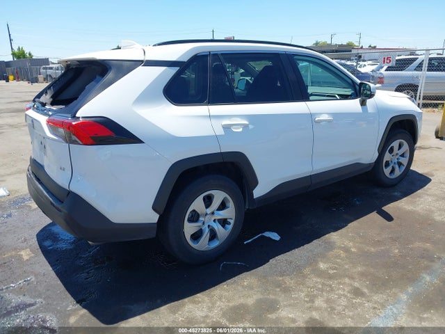 Toyota RAV4 LE 2020 2T3K1RFV9LW079908 Image 4