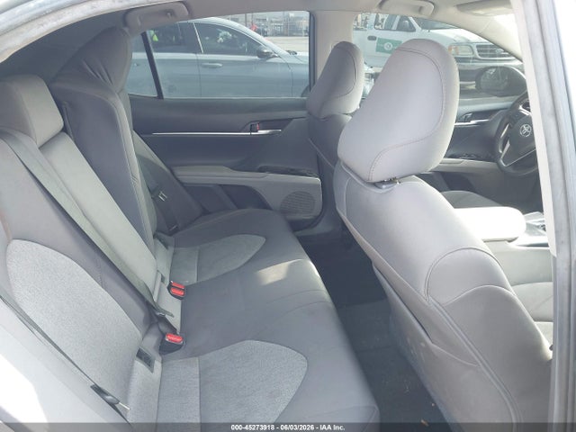 45273918 :رقم المزاد ، 4T1B11HK6KU729967 vin ، 2019 Toyota Camry Le مزاد بيع