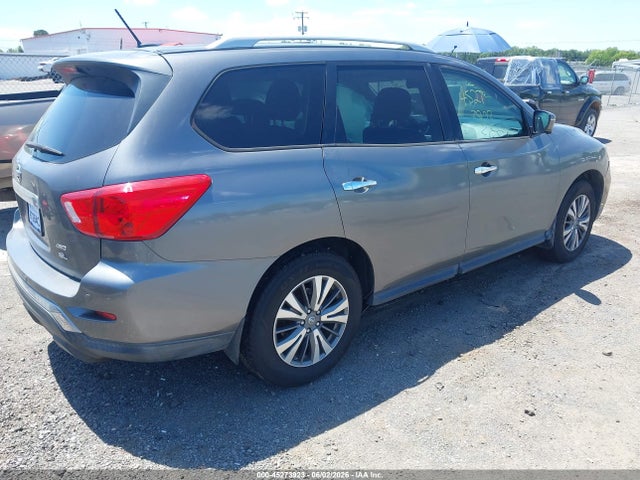 45273923 :رقم المزاد ، 5N1DR2MM5HC619120 vin ، 2017 Nissan Pathfinder Sl مزاد بيع
