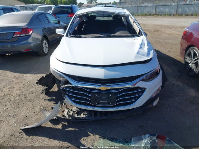 1G1ZD5ST3NF129475 Chevrolet Malibu Fwd Lt