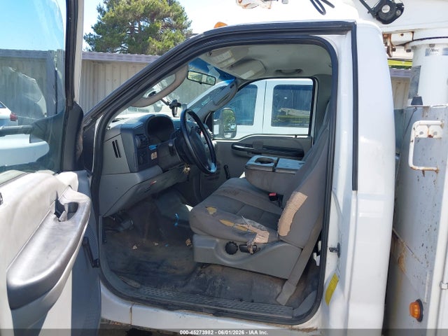 Продажа на аукционе авто 2007 Ford F-350 Chassis Xl/xlt, vin: 1FDWF36527EA01639, номер лота: 45273982