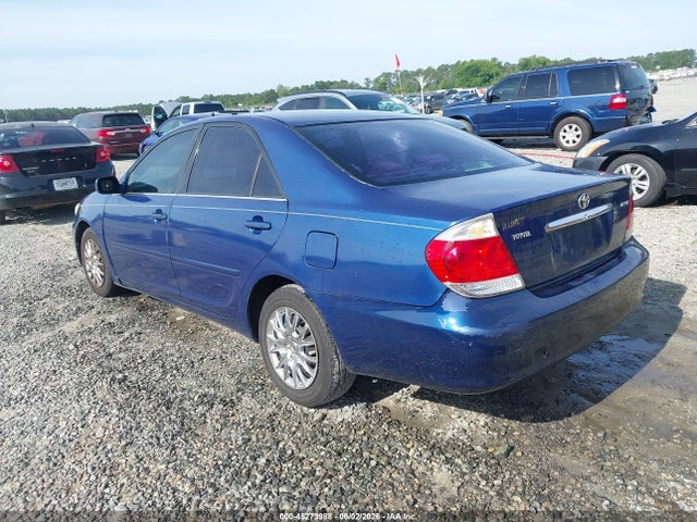 2005 Toyota Camry Le მანქანა იყიდება აუქციონზე, vin: 4T1BE32K15U090927, აუქციონის ნომერი: 45273988