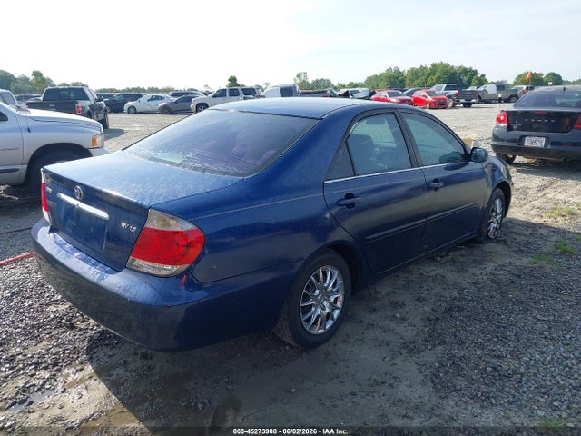 2005 Toyota Camry Le მანქანა იყიდება აუქციონზე, vin: 4T1BE32K15U090927, აუქციონის ნომერი: 45273988