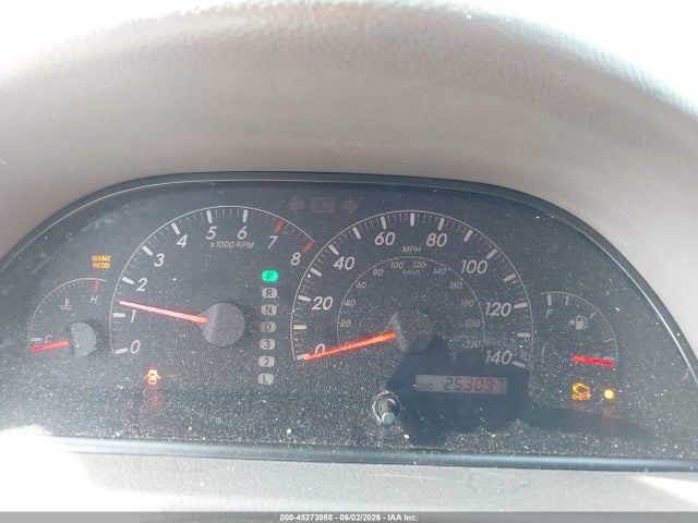 2005 Toyota Camry Le მანქანა იყიდება აუქციონზე, vin: 4T1BE32K15U090927, აუქციონის ნომერი: 45273988