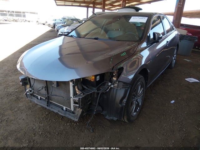 45274063 :رقم المزاد ، 4T1BF1FK0HU651036 vin ، 2017 Toyota Camry Se مزاد بيع