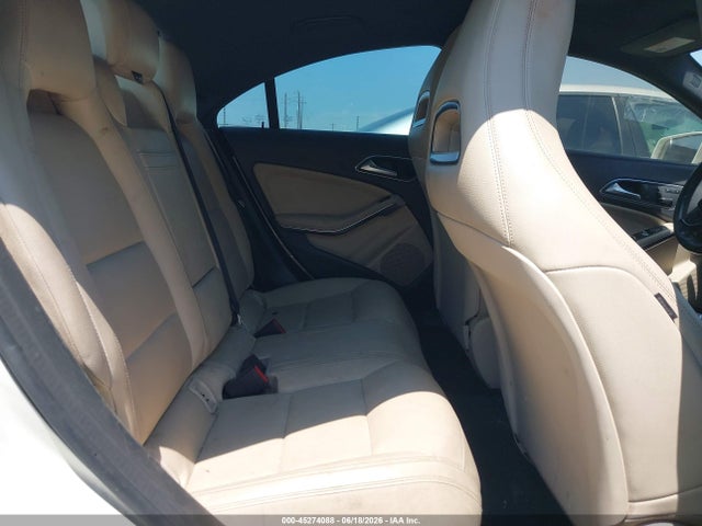 Mercedes-Benz CLA 250 2015 WDDSJ4EB8FN205543 Image 8