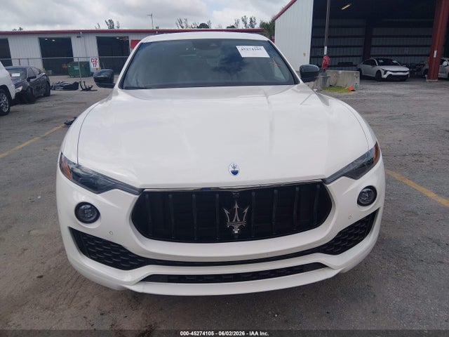2024 Maserati Levante Gt Ultima მანქანა იყიდება აუქციონზე, vin: ZN661XUM5RX444443, აუქციონის ნომერი: 45274105