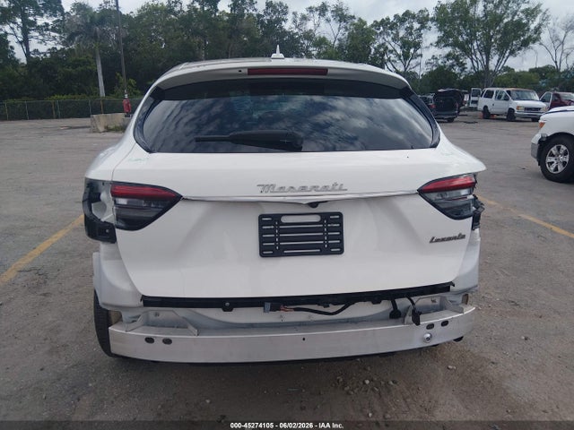 2024 Maserati Levante Gt Ultima მანქანა იყიდება აუქციონზე, vin: ZN661XUM5RX444443, აუქციონის ნომერი: 45274105