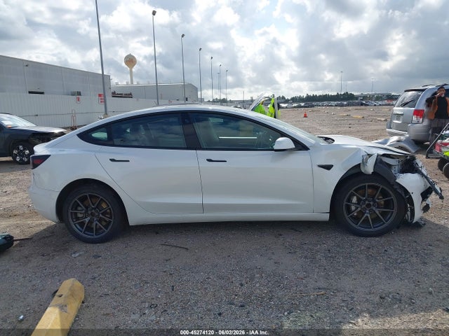 45274120 :رقم المزاد ، 5YJ3E1EA3MF982152 vin ، 2021 Tesla Model 3 Standard Range Plus Rear-wheel Drive مزاد بيع
