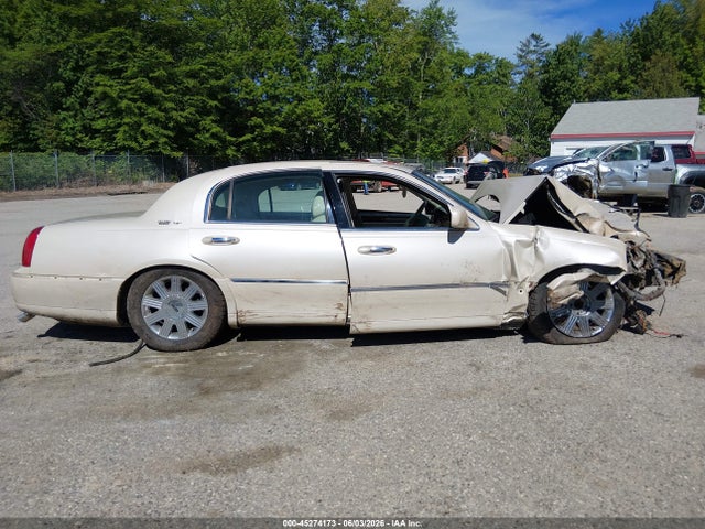 Aukcja sprzedaży 2003 Lincoln Town Car Cartier, vin: 1LNHM83W83Y649956, numer aukcji: 45274173