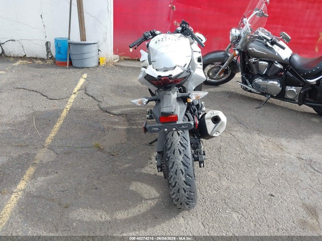 Kawasaki EX400 2023 JKAEXKH14PDAR7438 Image 6