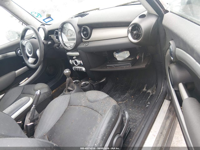 Продаж на аукціоні авто 2009 Mini Cooper S, vin: WMWMF73589TT94310, номер лоту: 45274230