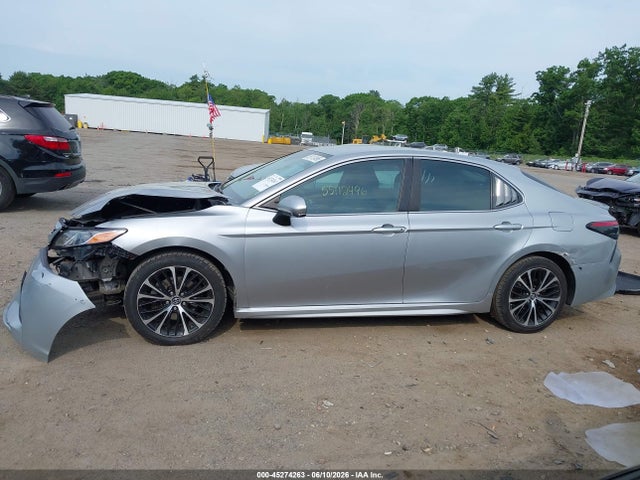 4T1B11HKXJU149930 Toyota CAMRY SE