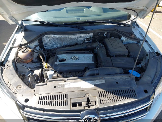 WVGAV7AX1FW541473 Volkswagen TIGUAN S