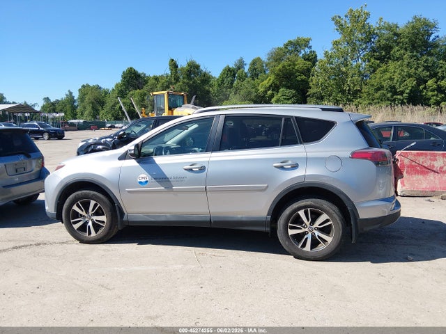 45274355 :رقم المزاد ، 2T3RFREV5HW560229 vin ، 2017 Toyota Rav4 Xle مزاد بيع