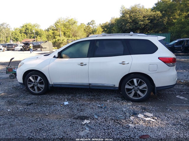 Продажа на аукционе авто 2015 Nissan Pathfinder Platinum, vin: 5N1AR2MN4FC640825, номер лота: 45274376