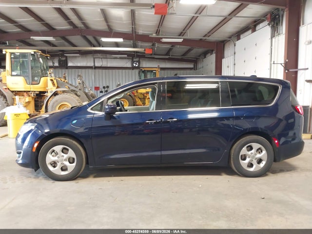 Chrysler Pacifica Hybrid Touring Plus 2018 2C4RC1H72JR276242 Image 14