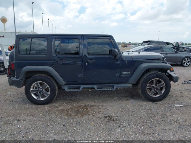 1C4BJWDG8HL584092 Jeep Wrangler Unlimited Sport 4x4