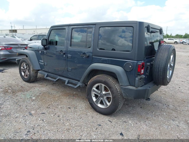 1C4BJWDG8HL584092 Jeep Wrangler Unlimited Sport 4x4