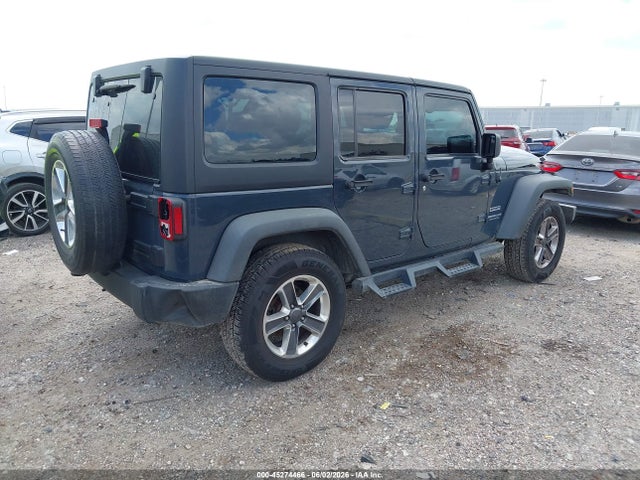 1C4BJWDG8HL584092 Jeep Wrangler Unlimited Sport 4x4