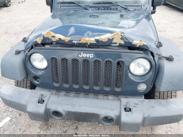 1C4BJWDG8HL584092 Jeep Wrangler Unlimited Sport 4x4